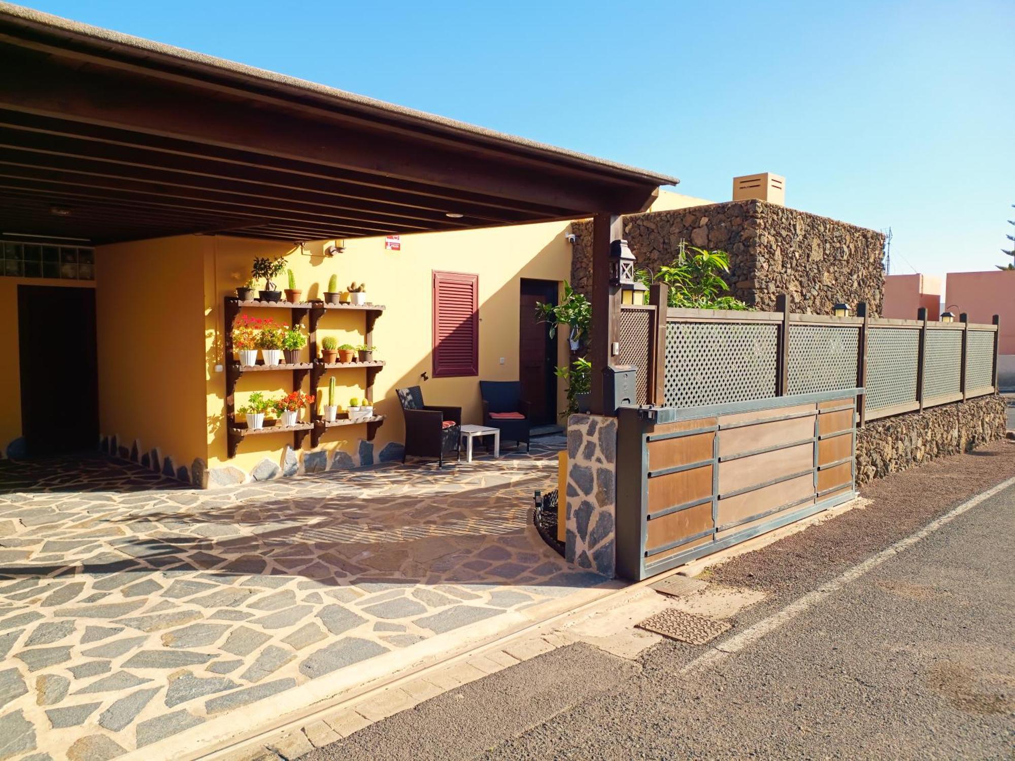 Villa Enola La Oliva Bagian luar foto
